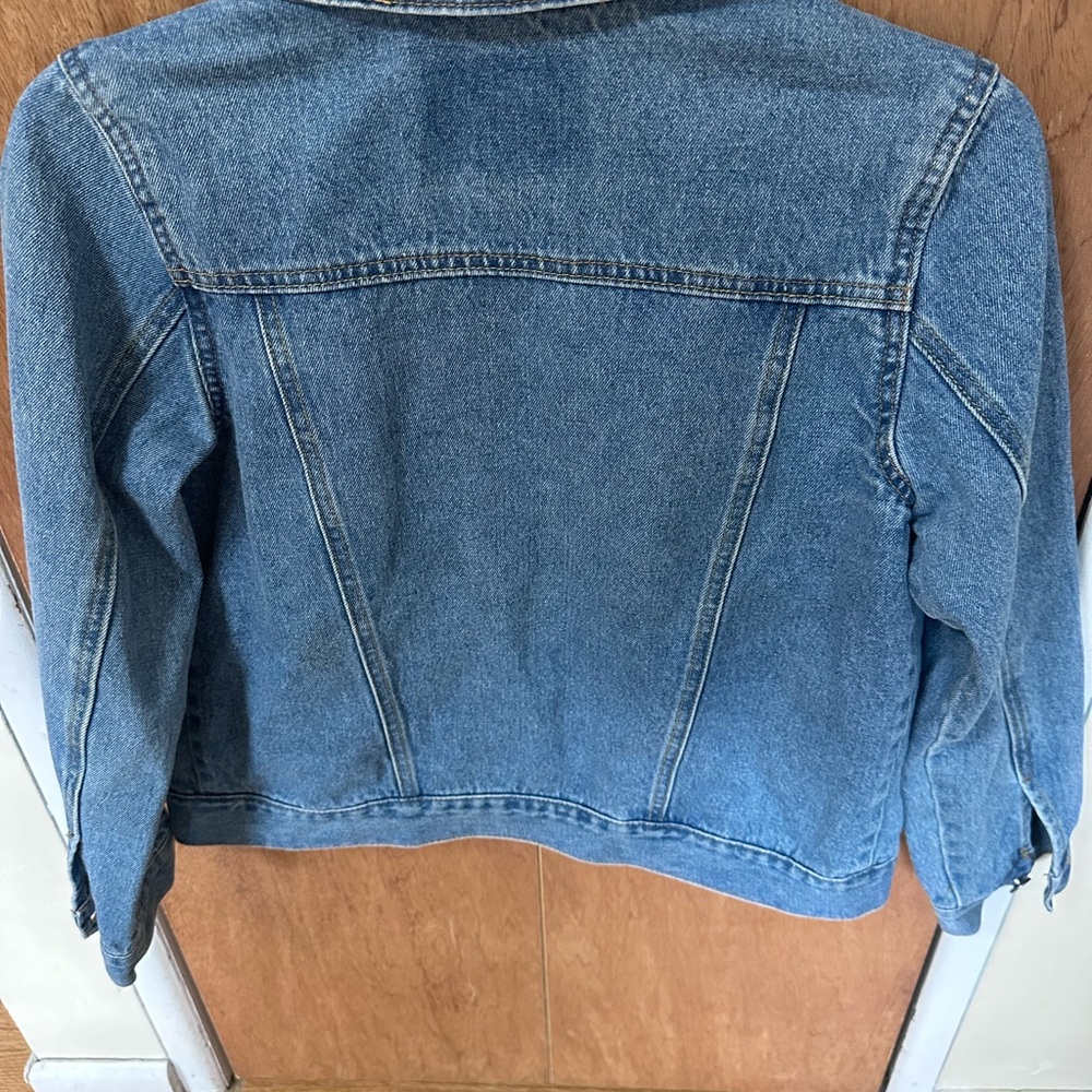 Levi's Women's Classic Blue Jean Jacket - Picture 6 of 6
